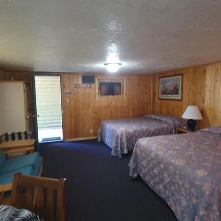 Westwood Motel Запад Йеллоустон Экстерьер фото
