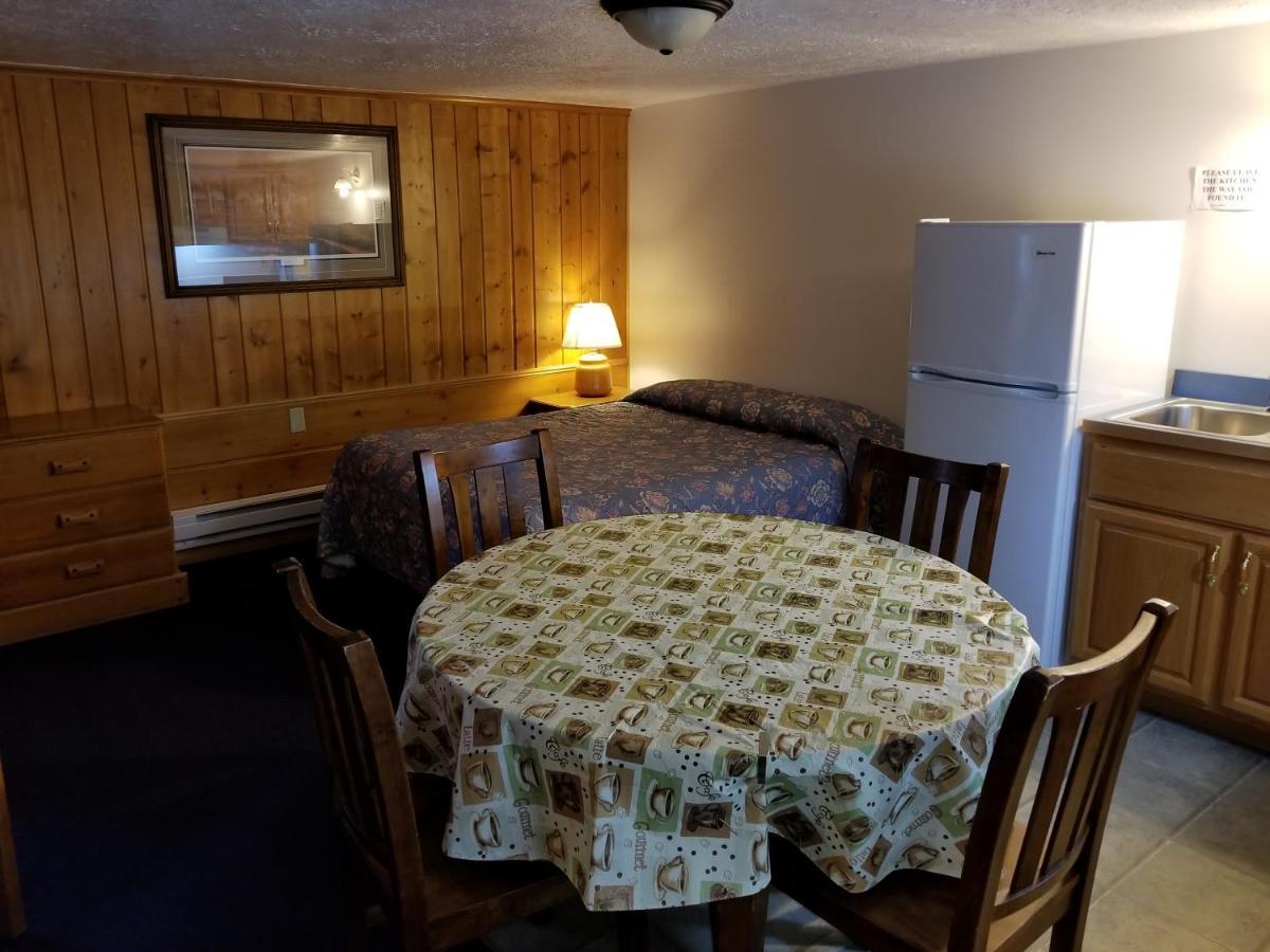 Westwood Motel Запад Йеллоустон Экстерьер фото