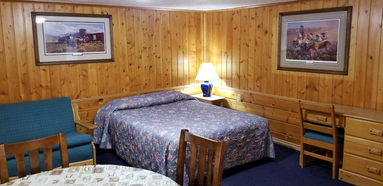 Westwood Motel Запад Йеллоустон Экстерьер фото